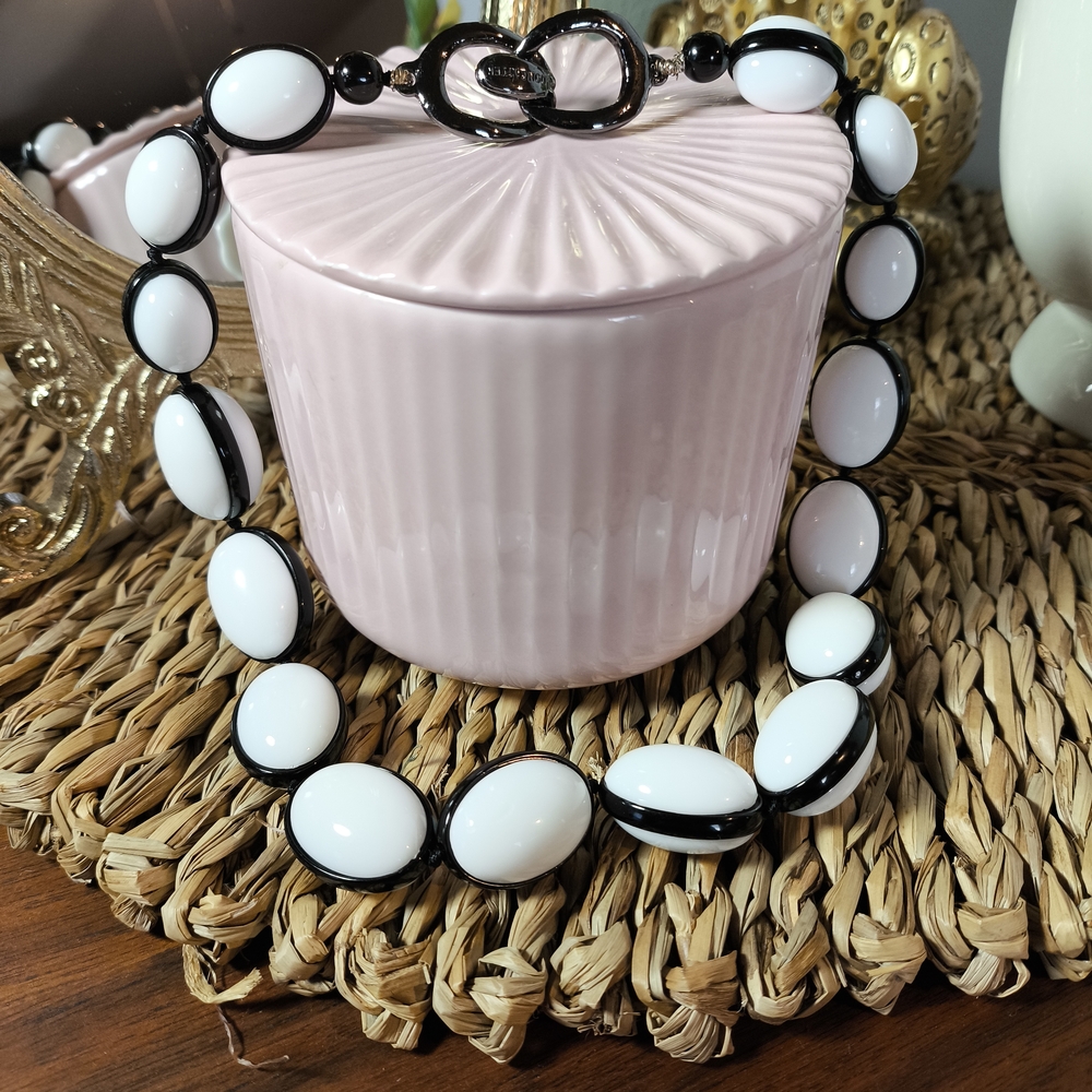 Chunky Black and White Beaded Necklace